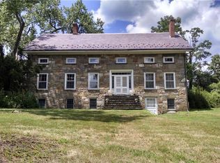 347 Bull Rd, Rock Tavern, NY 12575