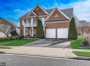 700 Pearson Point Pl, Annapolis, MD 21401