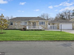 21 Linden Rd, Bordentown, NJ 08505