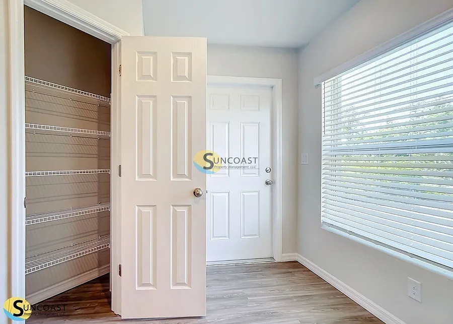 Luxurious Savings! Just Reduced! — Photo 4