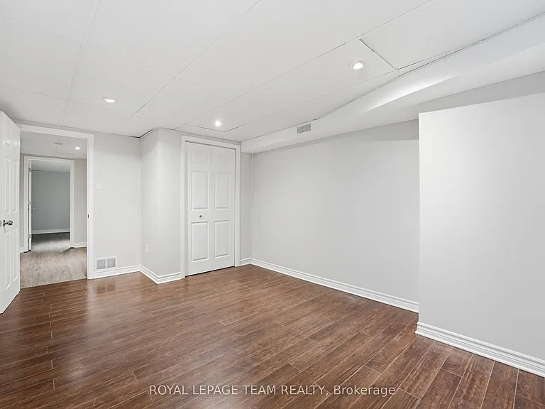 49 Crownhill St — Photo 25