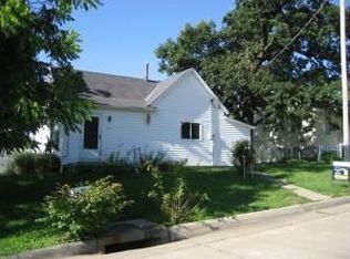 722 E 5th St, Maryville, MO 64468