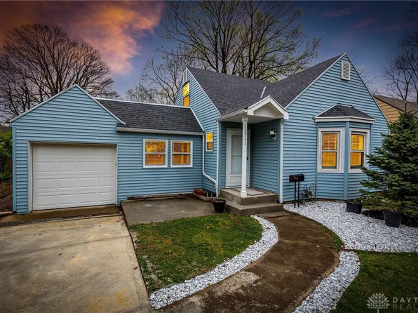 2942 Robin Rd, Dayton, OH 45409