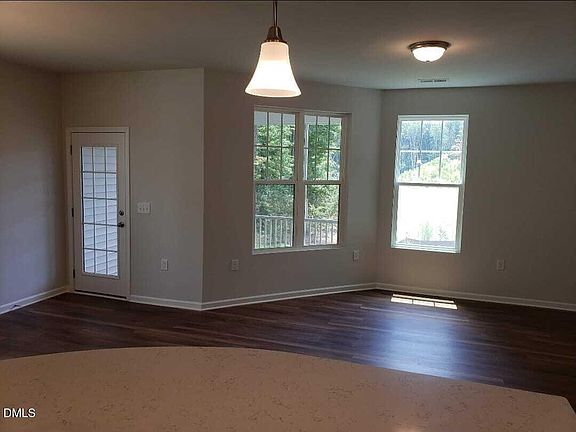 5th image of 6009 Beale Loop