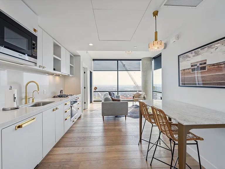 70 Rainey St #1703 — Photo 14