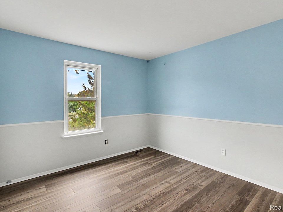 5846 Kings Arms Ct, photo 10