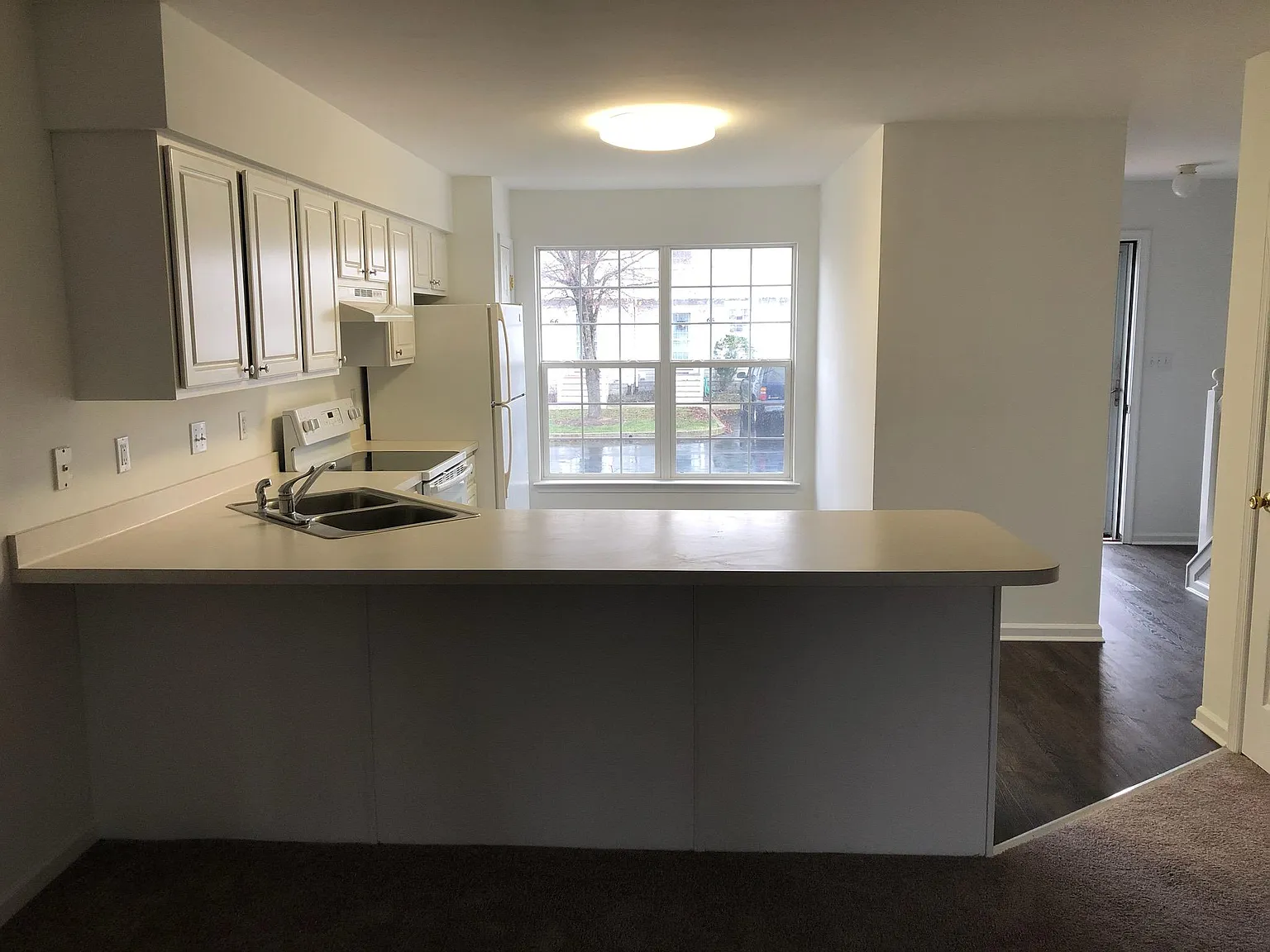 38415 Driftwood Ct — Photo 3