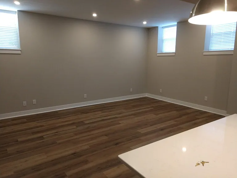 25 S Plum St #1 — Photo 13