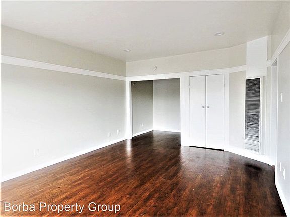5th image of 2323 E 7th St APT 09