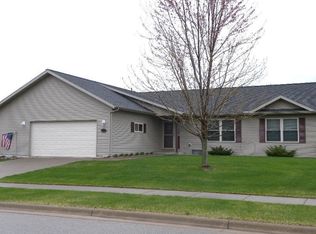 740 Elizabeth Ln, Onalaska, WI 54650