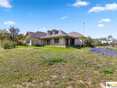 300 Logans Way, Blanco, TX, 78606