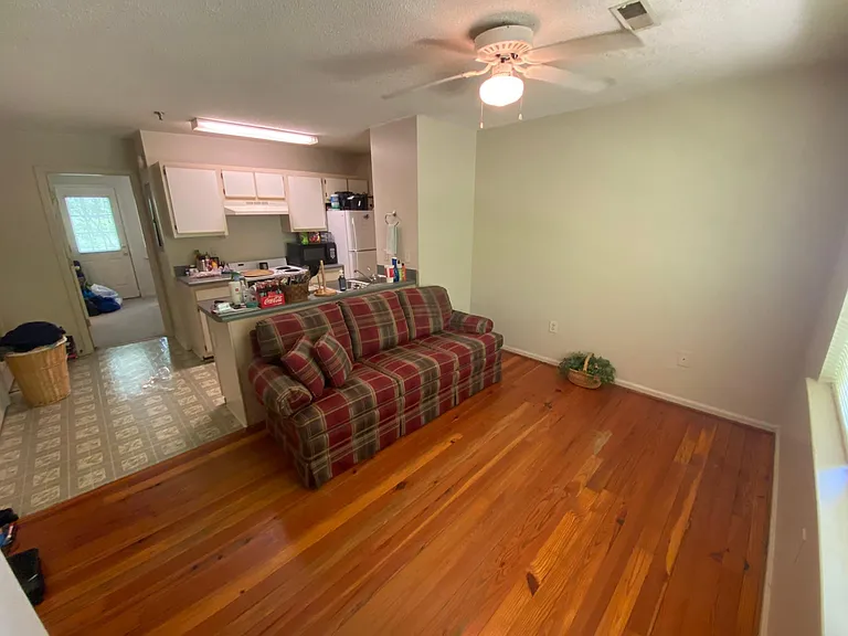 190 Eaglewood Way #7 — Photo 2