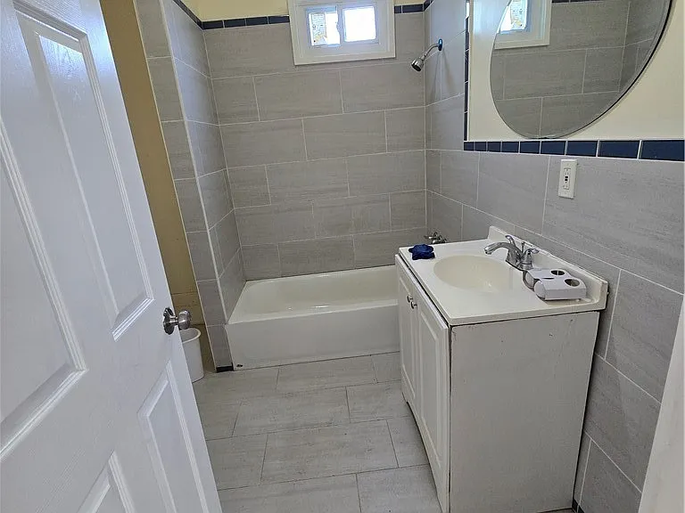 94 Warren Ave — Photo 8