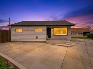 910 Snow Ave, Richland, WA 99352