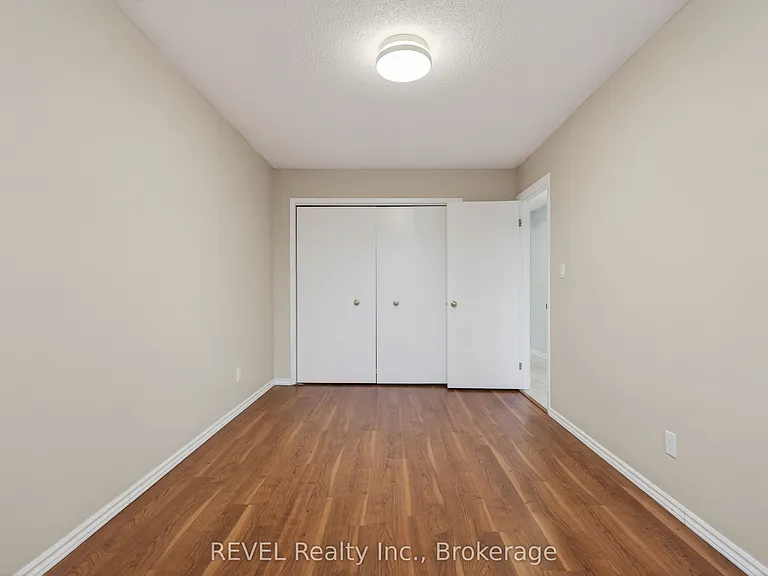 6166 Wildrose Cres #UPPER — Photo 21