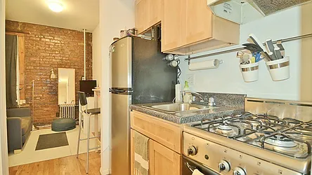 Rented by Park Property Advisors