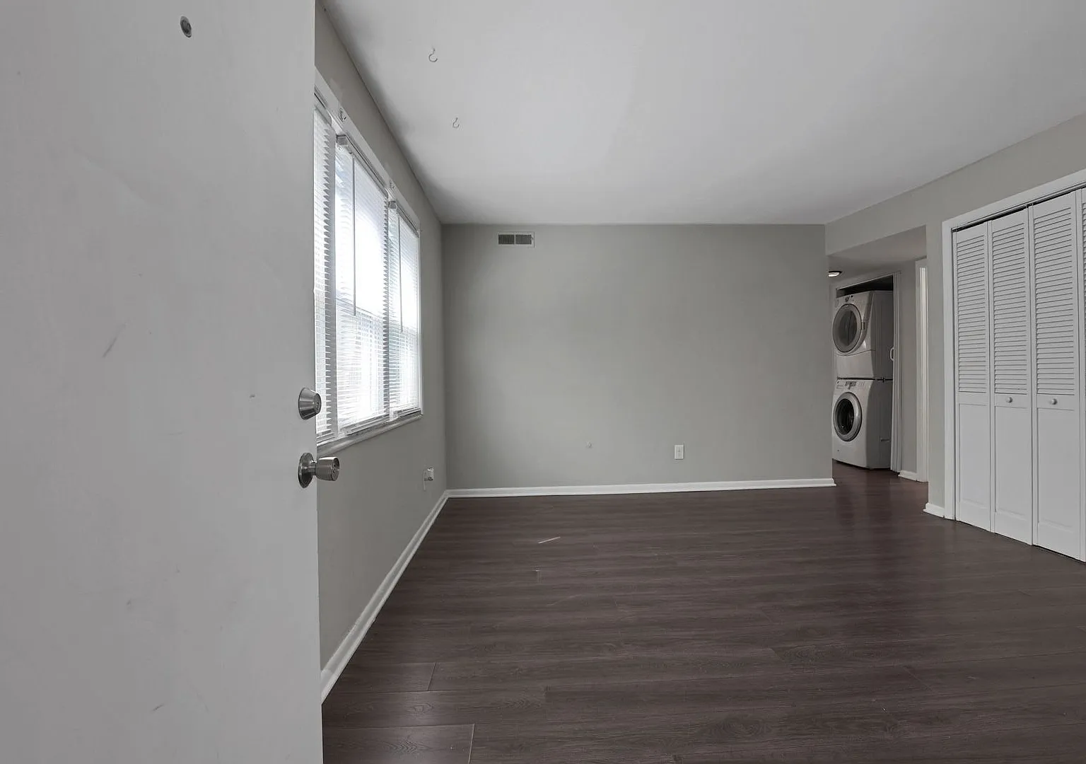 1170 Bryden Road - B - Unit B — Photo 1