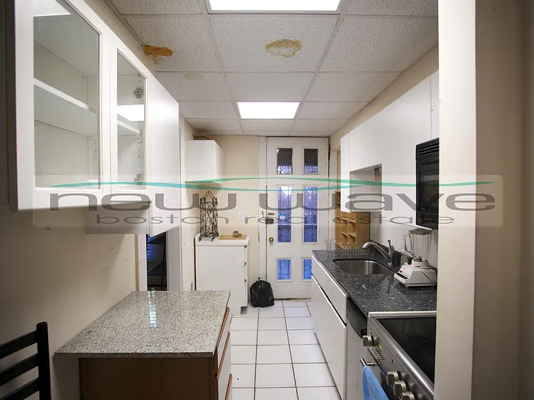 429 Marlborough St #1 — Photo 2
