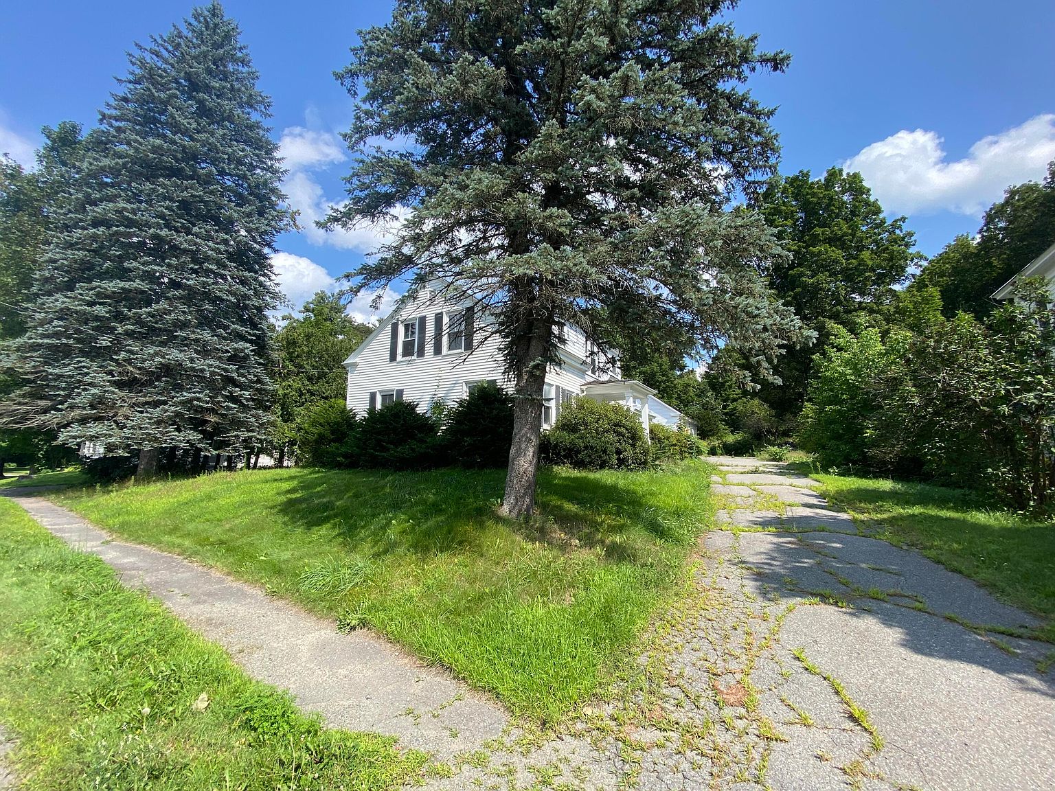 57 Pleasant Street, Dexter, ME 04930 Zillow