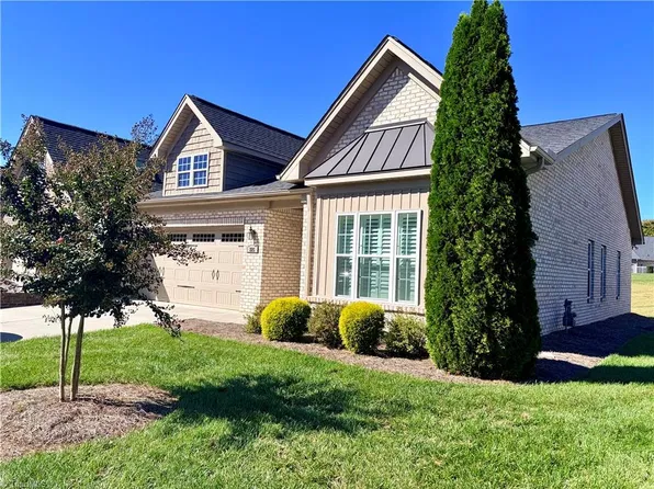 225 Collingswood Dr, Winston Salem, NC 27127