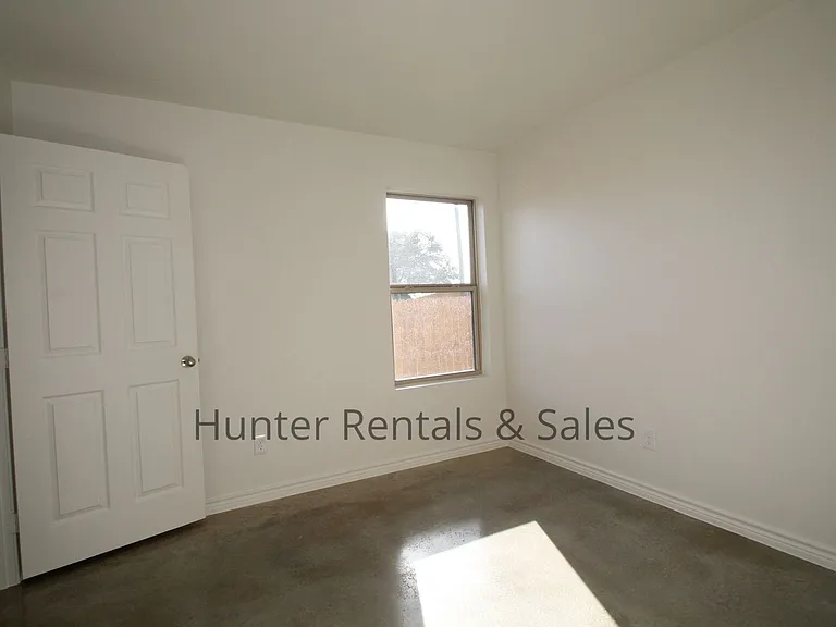 1810B Ponca Trce — Photo 20