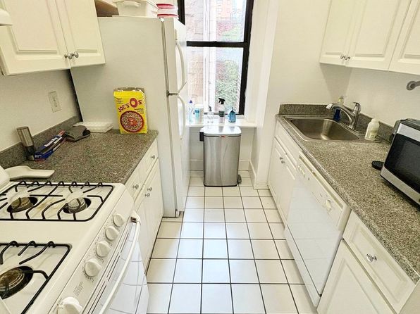 217 E 27th St APT 16