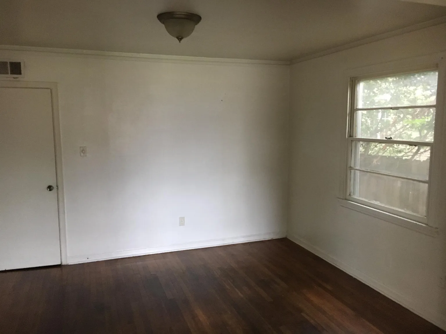 2430 Metairie Rd — Photo 2