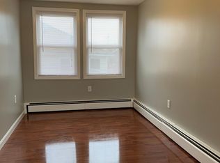111 George St APT 2, Johnston, RI 02919