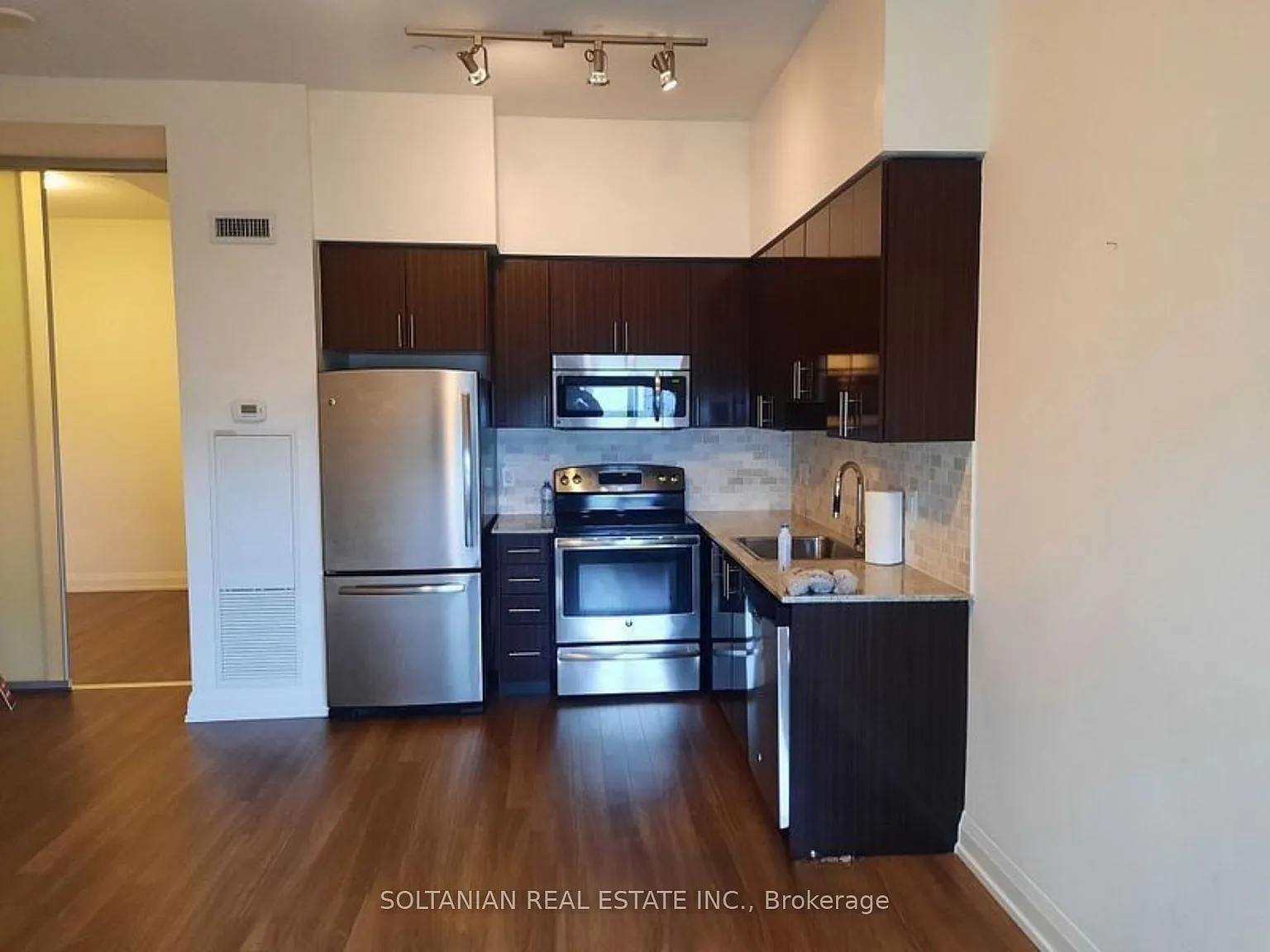 2 bed, $2,400 — Photo 3
