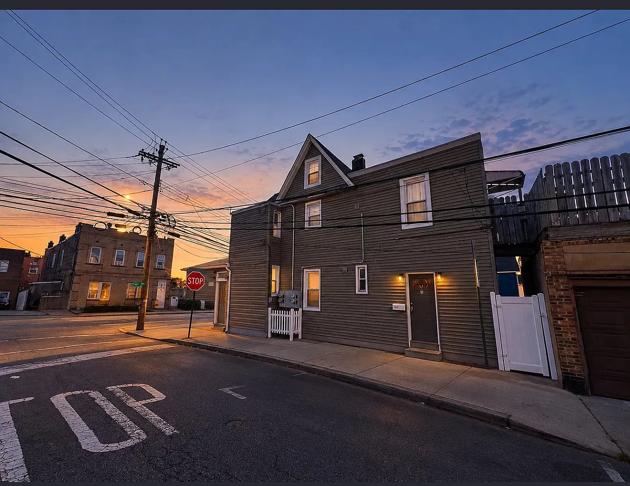 1 bed, 650 sqft, $1,600 — Photo 1
