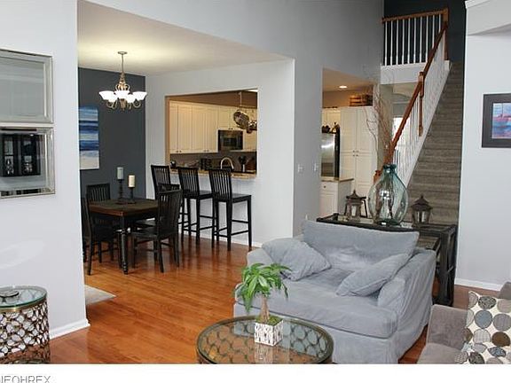 3rd image of 29457 Hummingbird Cir #50
