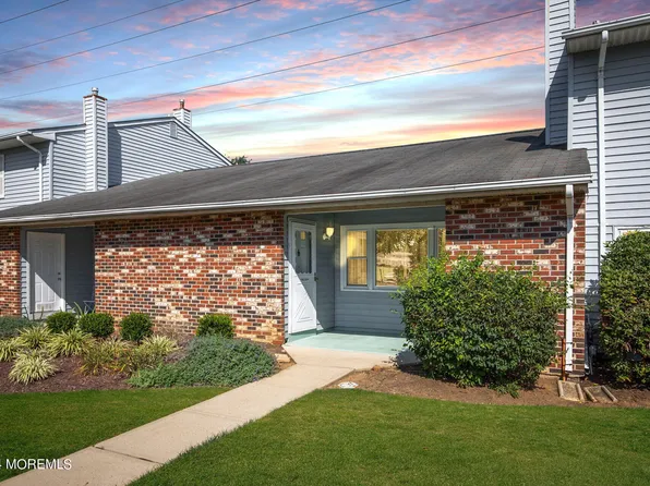 288 Crawford Street, Shrewsbury Twp, NJ 07724