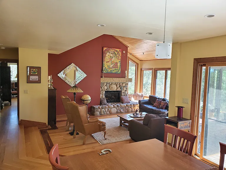 210 Valverdant Ct — Photo 1