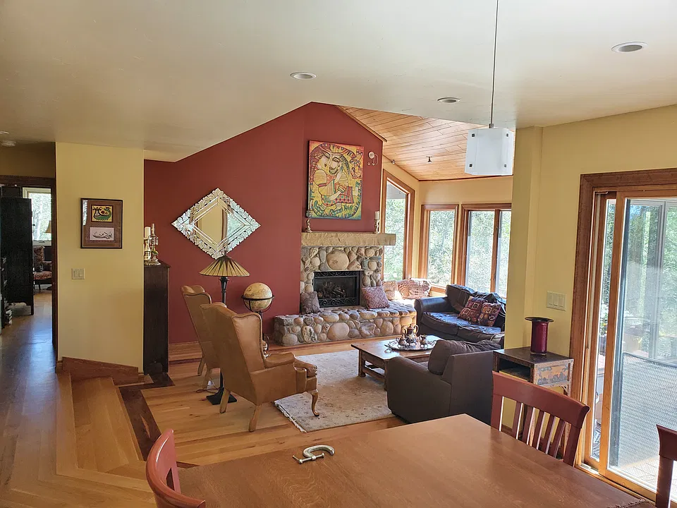 210 Valverdant Ct