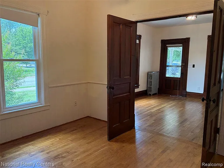 825 W Main St — Photo 7