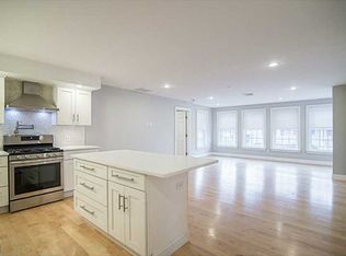 22 Johnson St, Warren, RI 02885