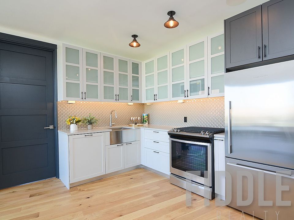 1st image of 10 Montieth St APT 629