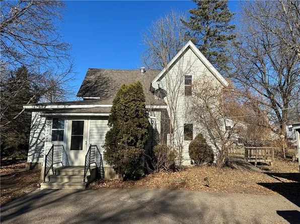 502 16th Avenue, Menomonie, WI 54751
