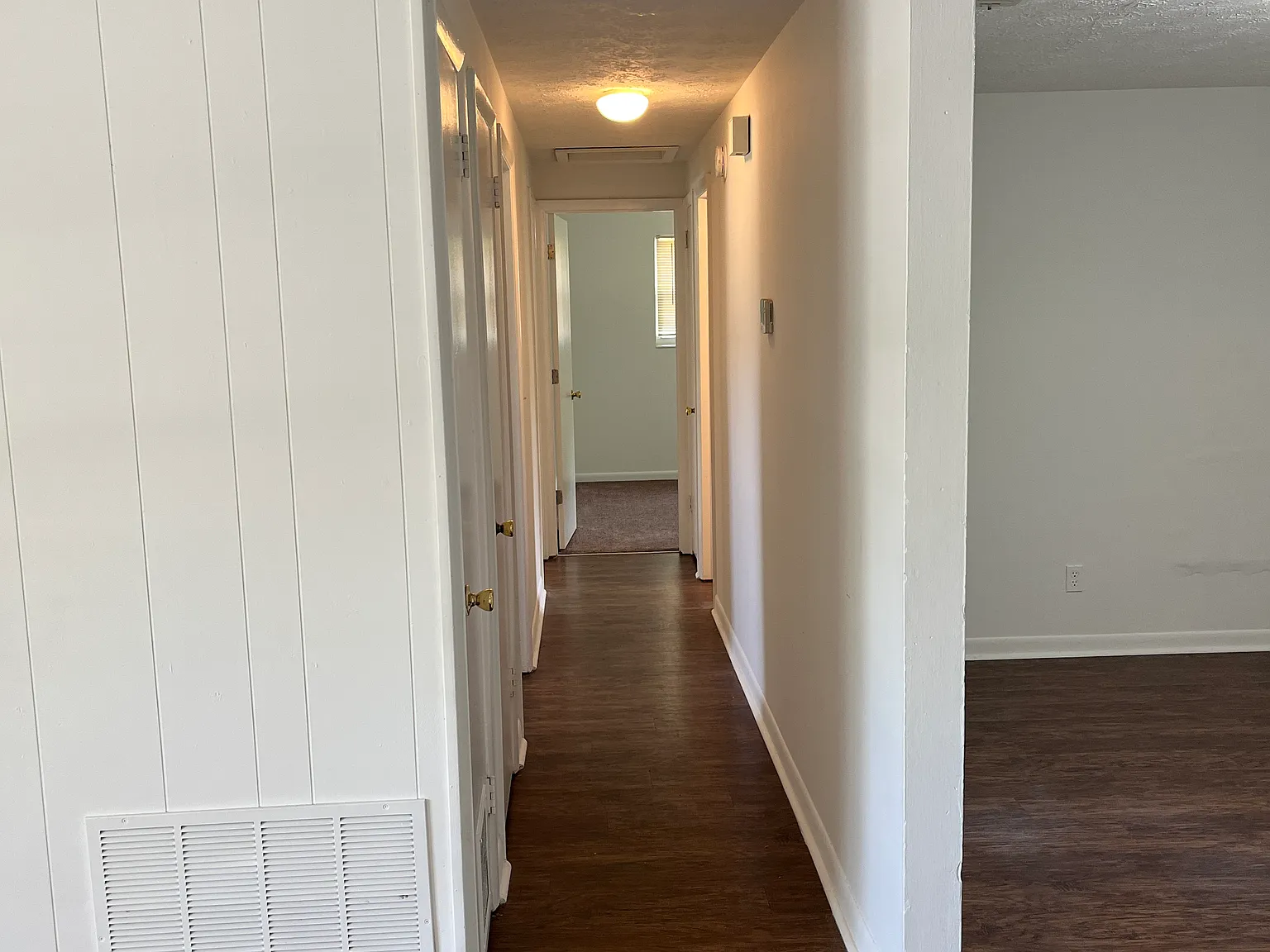 3 bed, 1.5 bath, 1025 sqft, $1,500 — Photo 3