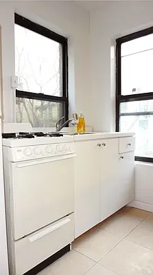 Rented by Besen Partners, LLC | media 5