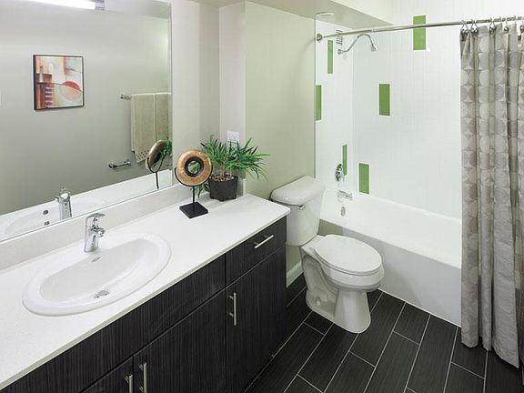5th image of 1331 N Ogden St #301