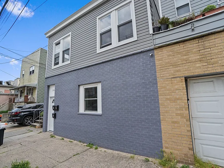 14 W 19th St — Photo 10