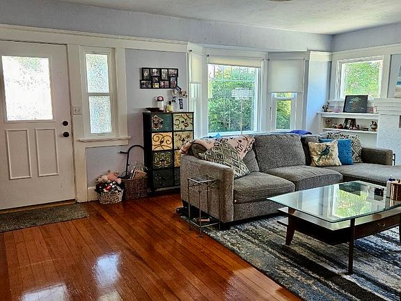2nd image of 1228 31st St