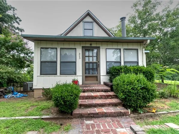 323 W 7th St, Chandler, OK 74834