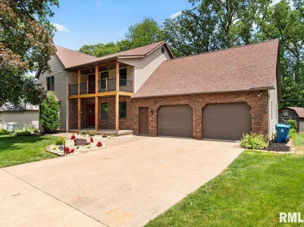 4050 4th St #B, East Moline, IL 61244