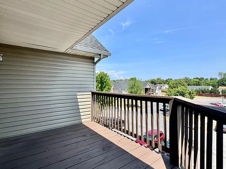 152 Brookland Ct #10 — Photo 21