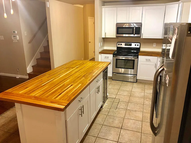 7246 Burns Xing — Photo 14