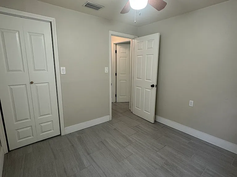 2099 NE Goolsby St — Photo 7