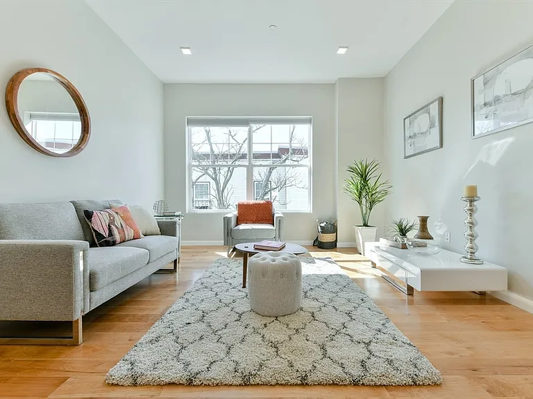 87 Parker St #402A — Photo 21