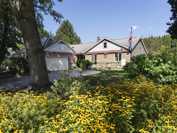 1018 Monroe Street, Fort Atkinson, WI 53538